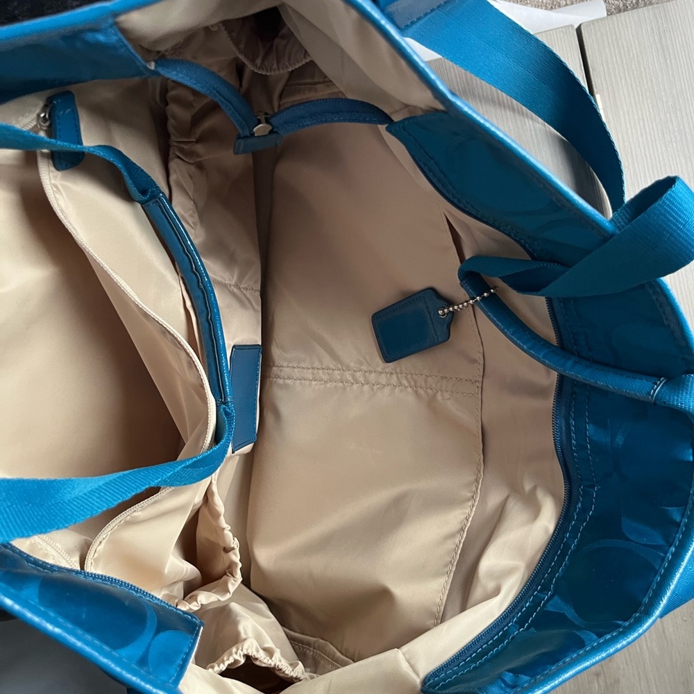 Coach Teal Diaper/Tote Bag NWOT - Picture 2 of 4